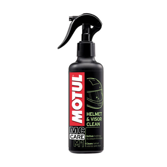 Motul M1 Helmet & Visor Clean